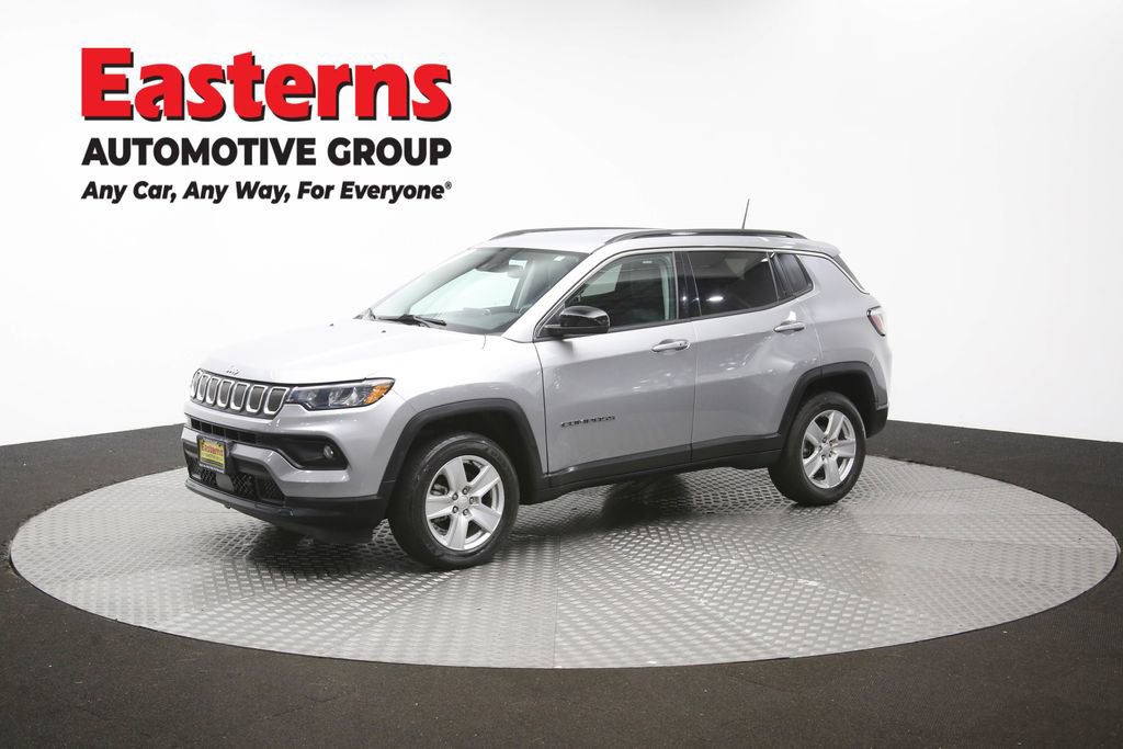 Used 2022 Jeep Compass Latitude w/ Convenience Group AWD/4WD image 56