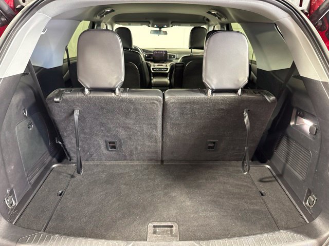 Used 2021 Ford Explorer XLT w/ Equipment Group 202A AWD/4WD image 32