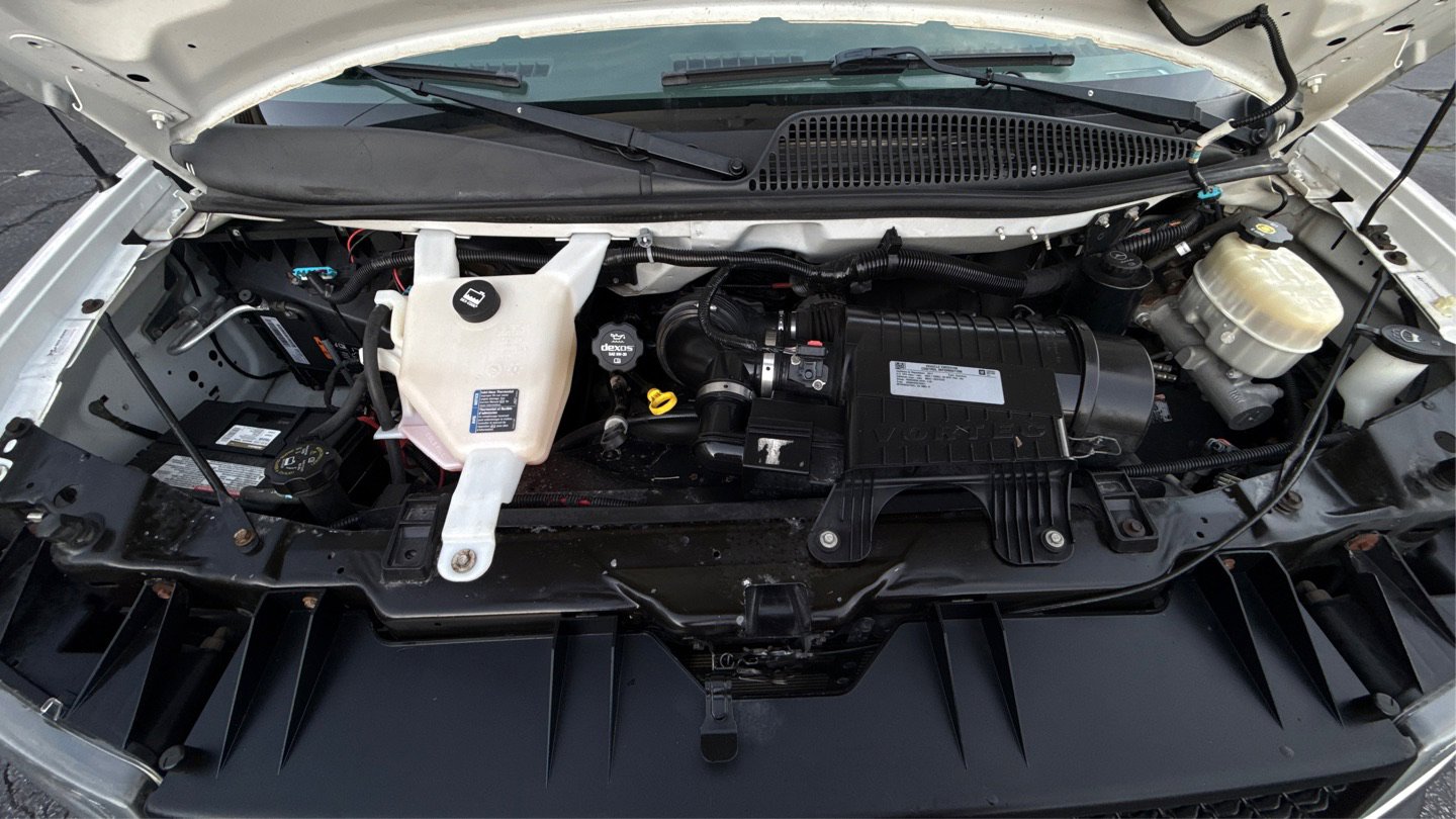 Used 2017 Chevrolet Express 3500 LT w/ LT Preferred Equipment Group image 9