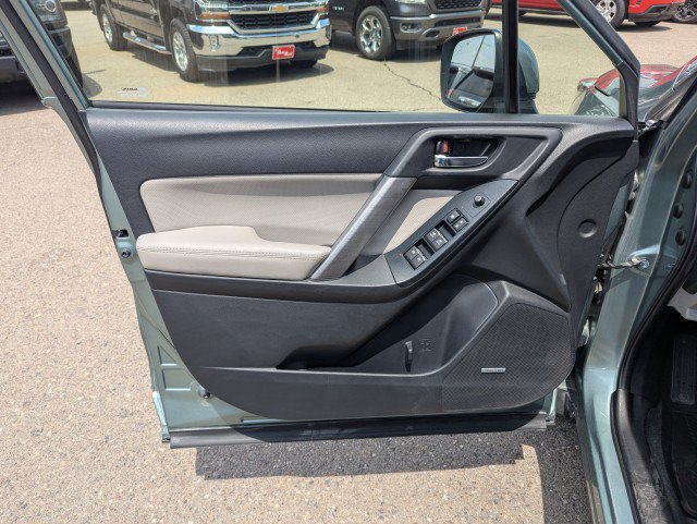 Used 2018 Subaru Forester 2.5i Limited AWD/4WD image 9