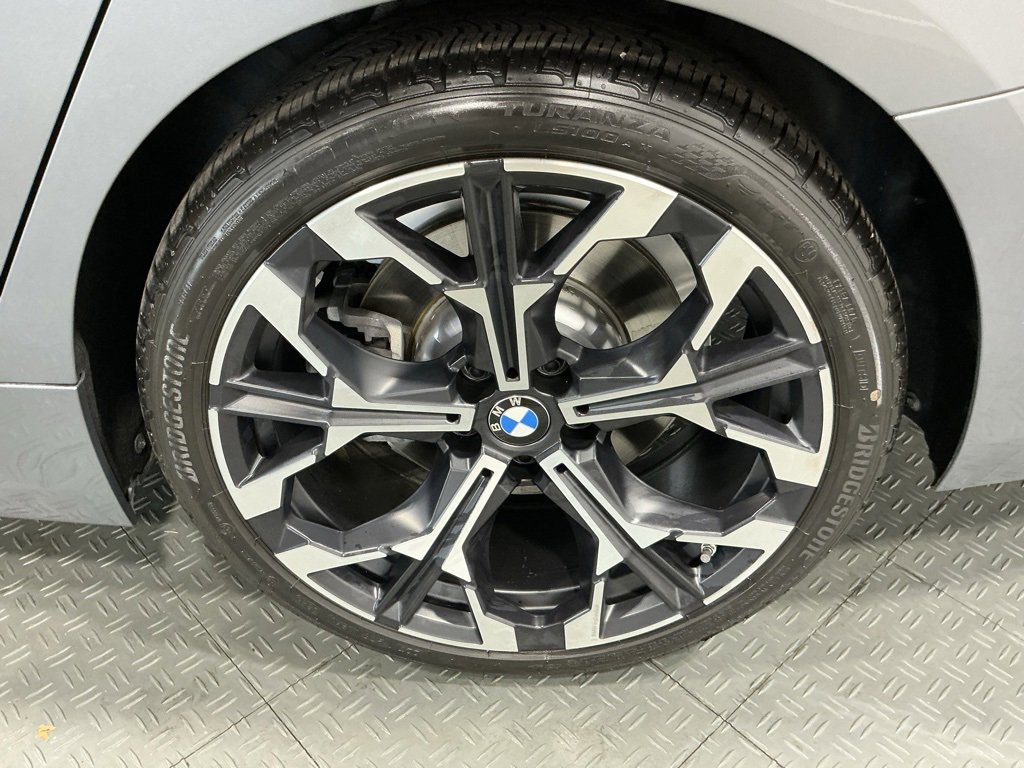 Used 2025 BMW 330i Sedan w/ Convenience Package image 34