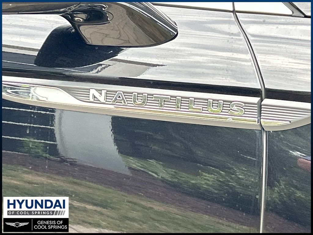 Used 2022 Lincoln Nautilus Reserve w/ Equipment Group 202A AWD/4WD image 10