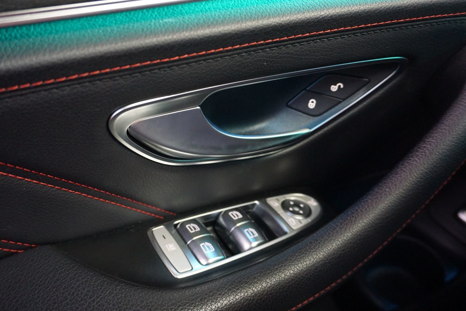 Used 2022 Mercedes-Benz E 53 AMG 4MATIC Sedan image 32