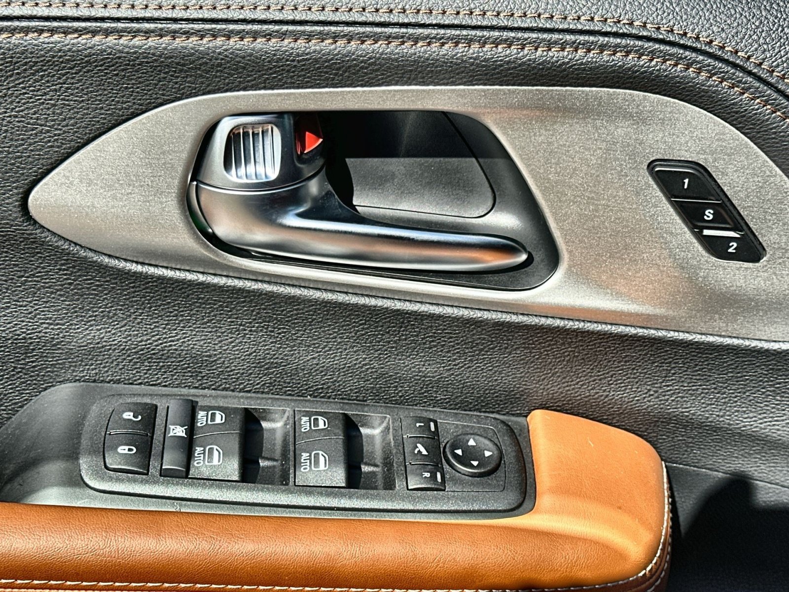New 2026 Chrysler Pacifica Pinnacle FWD image 15