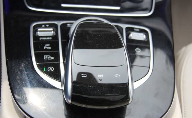 Used 2017 Mercedes-Benz E 300 4MATIC image 30