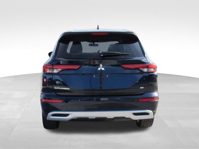 Used 2023 Mitsubishi Outlander SE FWD image 5