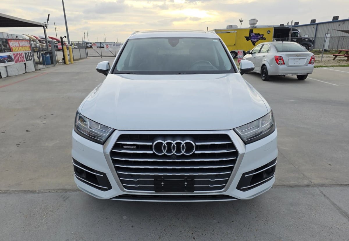 Used 2018 Audi Q7 3.0T Prestige w/ Prestige Package AWD/4WD image 4