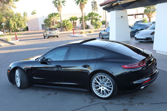 Used 2017 Porsche Panamera image 16