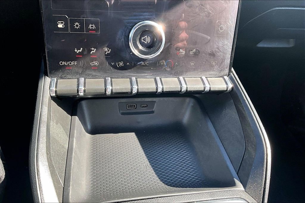 Used 2025 GMC Terrain Elevation AWD/4WD image 15
