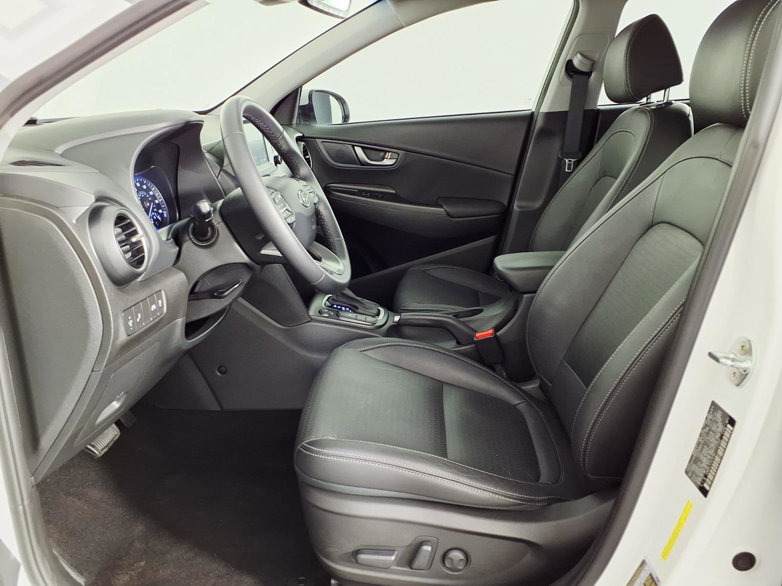 Used 2021 Hyundai Kona Limited w/ Cargo Package image 17