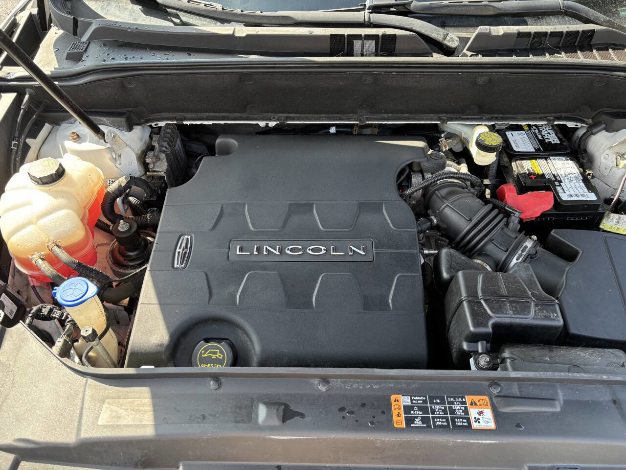 Used 2016 Lincoln MKX Select w/ Select Plus Package image 17