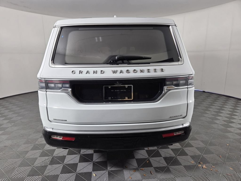 Used 2023 Jeep Grand Wagoneer Series III w/ Rear Seat Video Group 1 AWD/4WD image 6