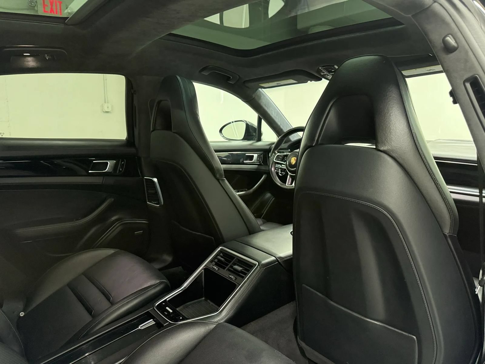 Used 2017 Porsche Panamera Turbo w/ Sport Chrono Package AWD/4WD image 16