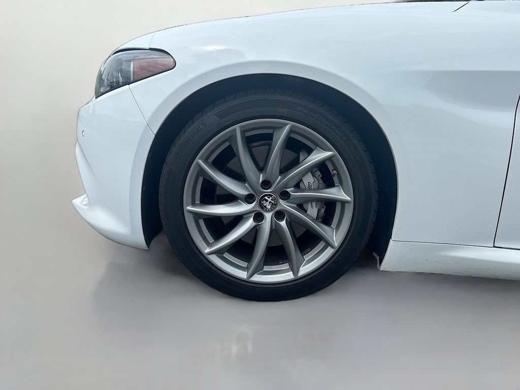 Used 2024 Alfa Romeo Giulia Sprint RWD image 13