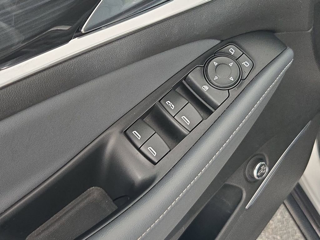 Used 2021 Buick Enclave Essence w/ LPO, Floor Liner Package image 28