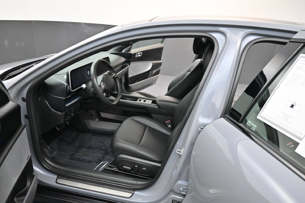 Certified 2023 Hyundai Ioniq 6 Limited RWD image 12