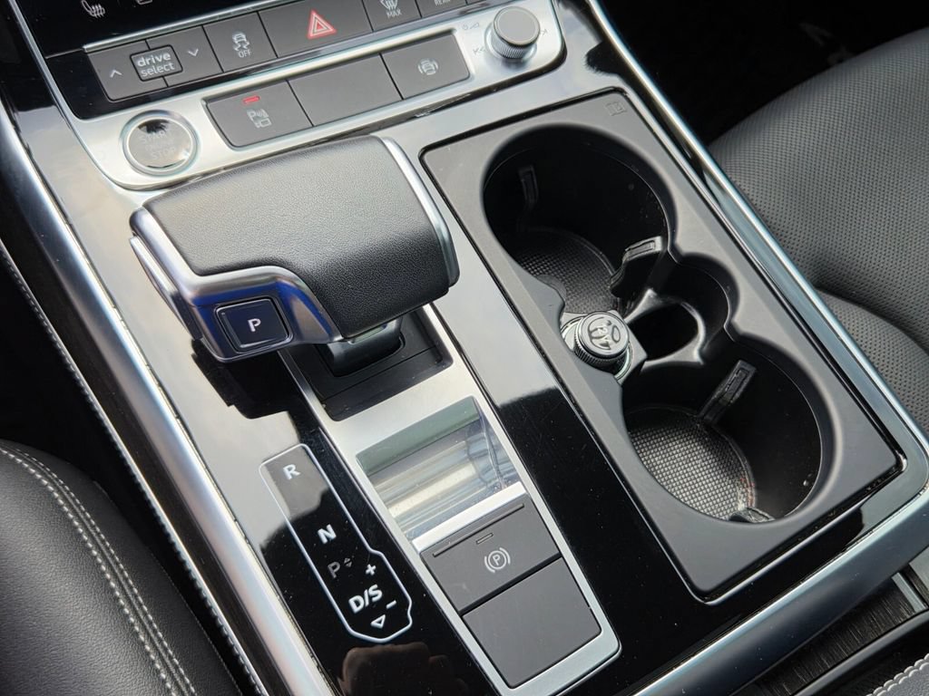 Certified 2025 Audi Q7 2.0T Premium Plus w/ Premium Plus Package AWD/4WD image 22