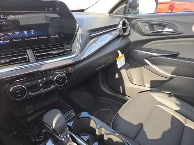 New 2026 Chevrolet Trax ACTIV w/ Sunroof Package image 34