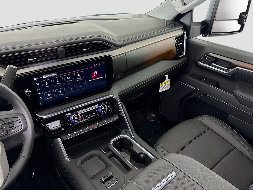 New 2025 GMC Sierra 3500 Denali w/ Denali Reserve Package image 24