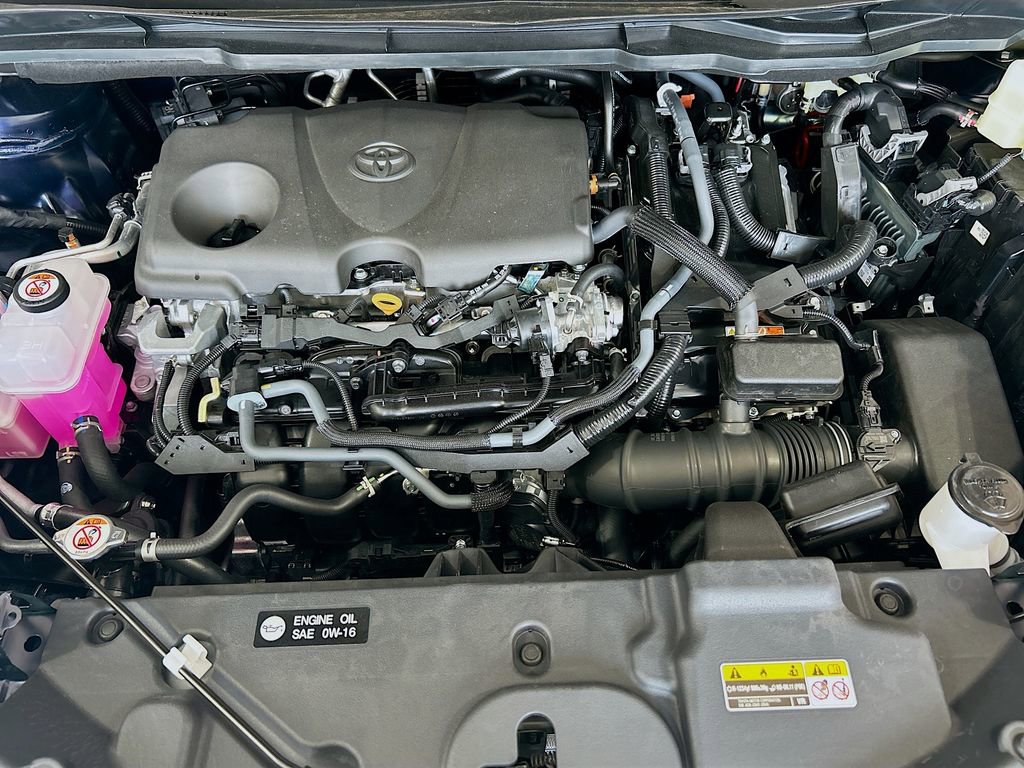 Used 2026 Toyota Sienna XLE image 7