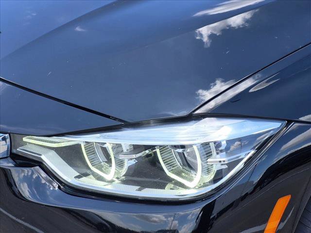 Used 2017 BMW 340i Sedan RWD image 4