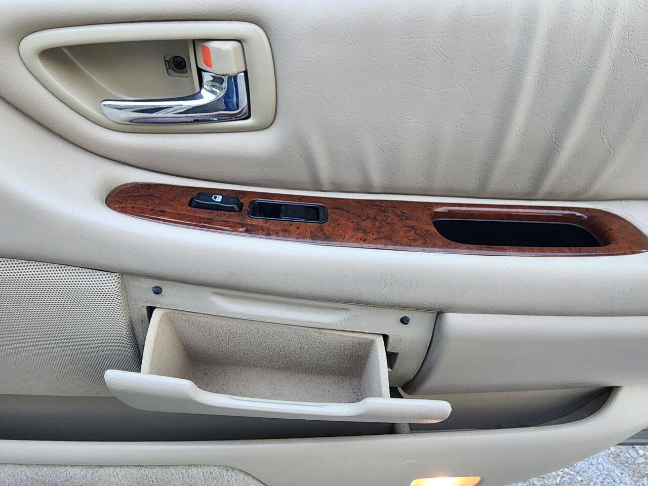 Used 2003 Toyota Avalon XLS FWD image 33