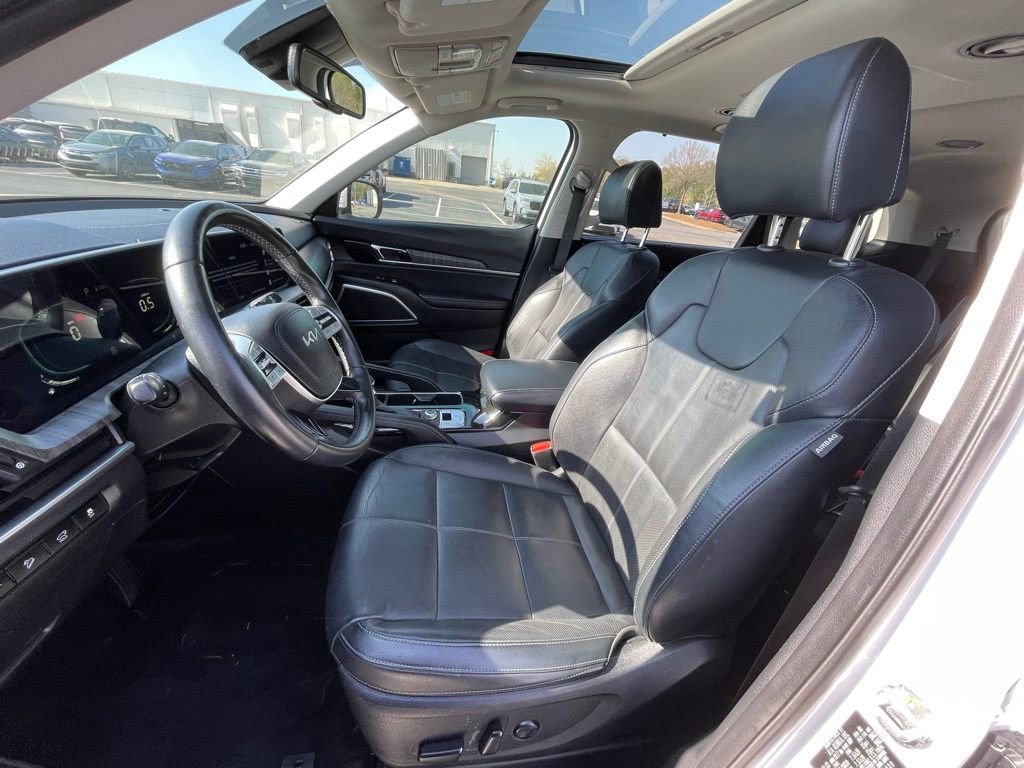 Used 2023 Kia Telluride EX w/ EX Captain's Chair Package image 26