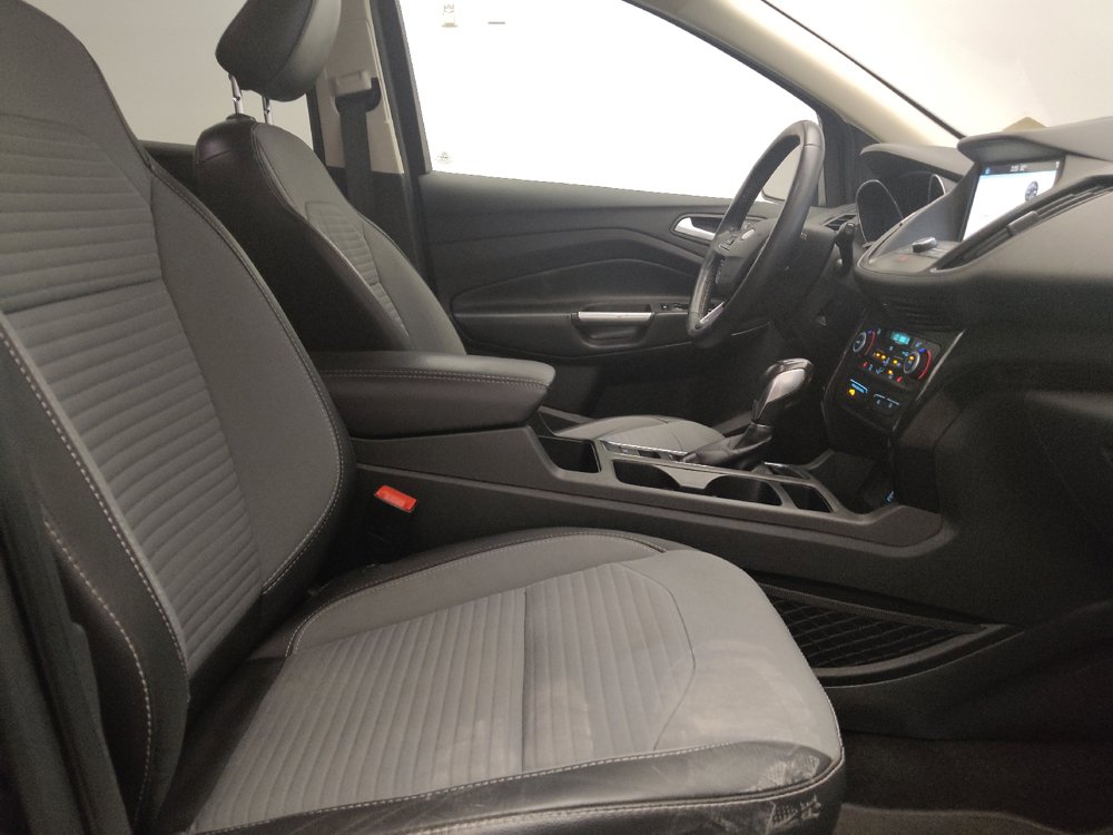 Used 2019 Ford Escape SE FWD image 21