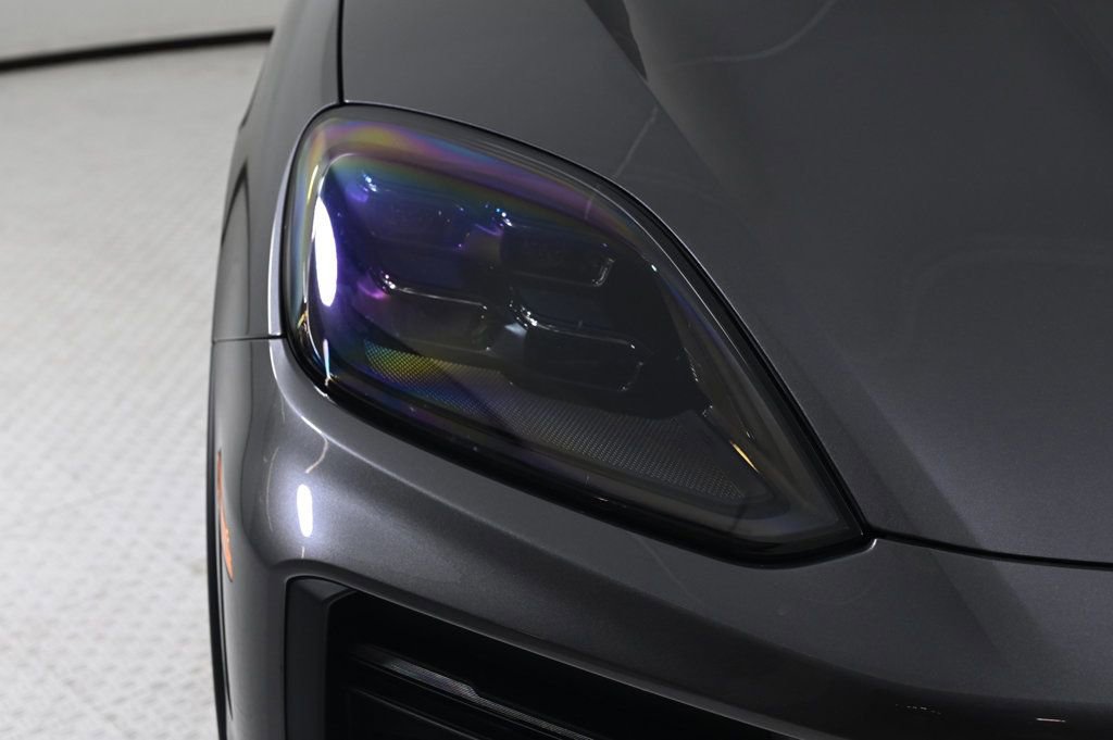 Used 2026 Porsche Cayenne Turbo GT image 11