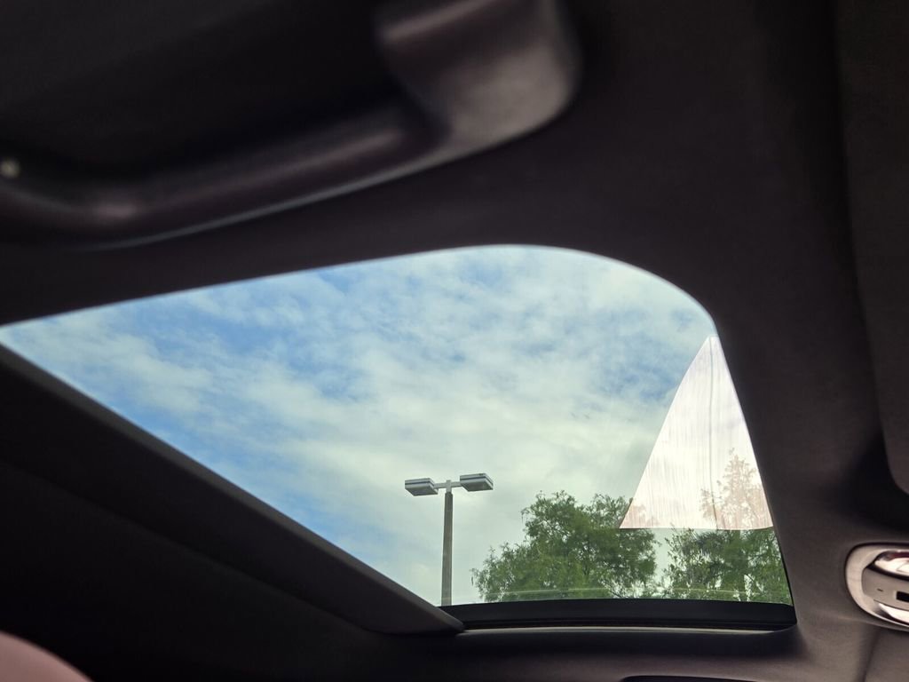 Used 2020 Kia Stinger GT-Line w/ Sun & Sound Package AWD/4WD image 18