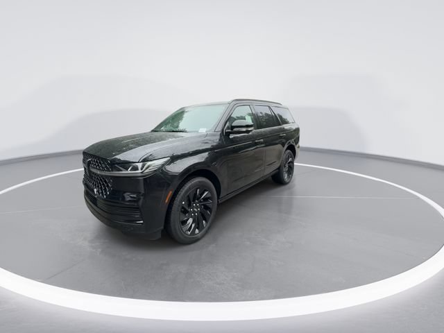 New 2027 Lincoln Navigator Reserve w/ Jet Appearance Package AWD/4WD image 3