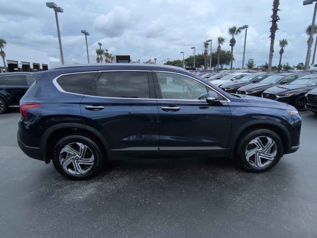 Used 2023 Hyundai Santa Fe SEL w/ Cargo Package FWD image 3