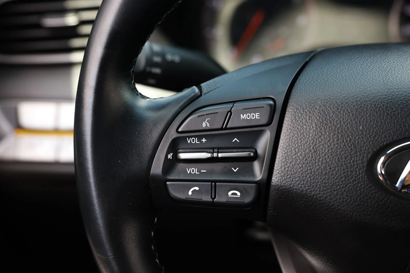 Used 2020 Hyundai Veloster Turbo R-Spec FWD image 27