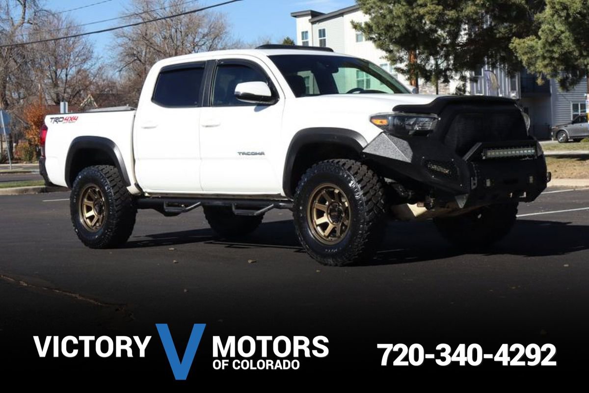 Used 2018 Toyota Tacoma TRD Off-Road AWD/4WD image 1