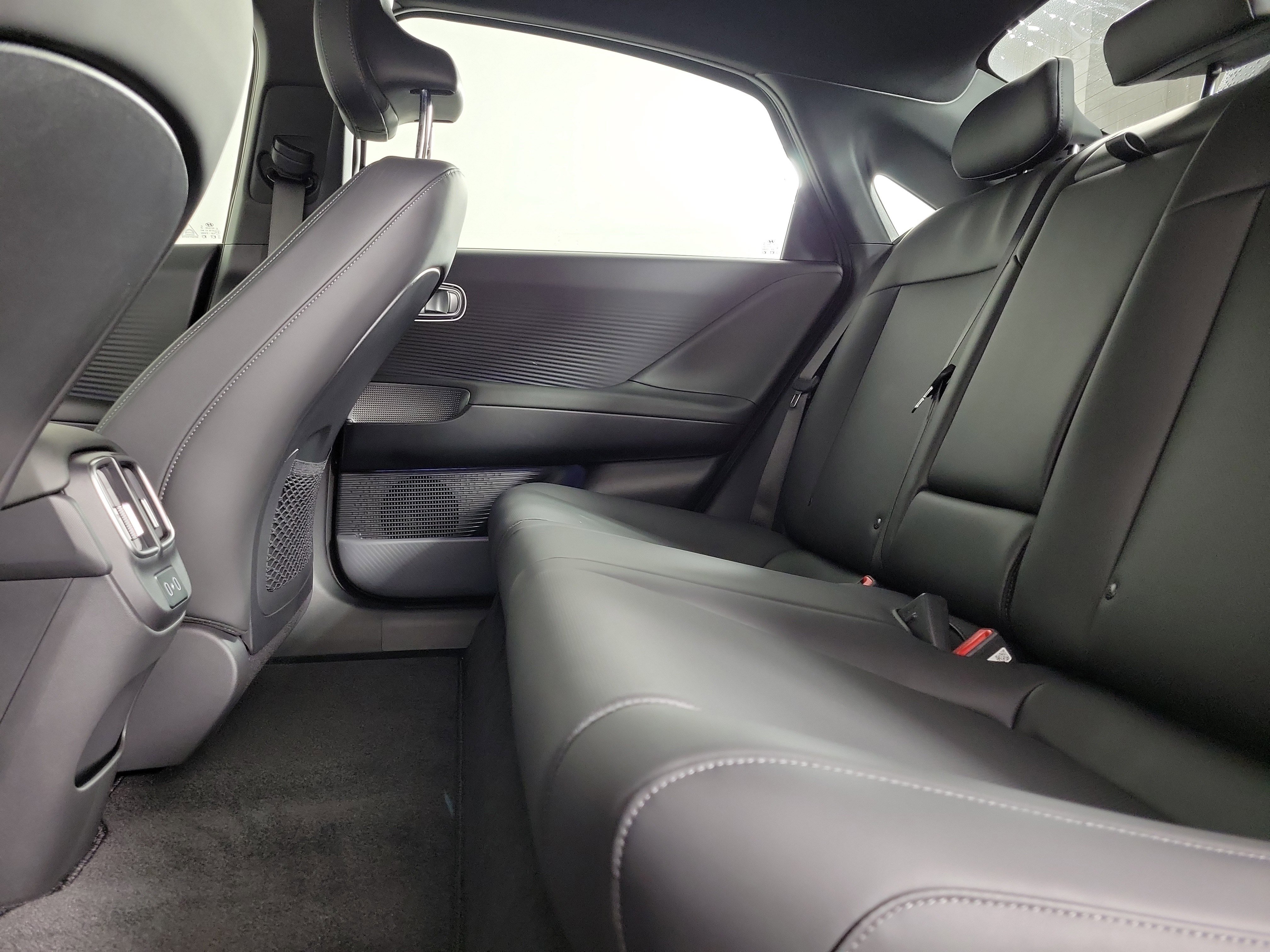 New 2025 Hyundai Ioniq 6 SEL image 29