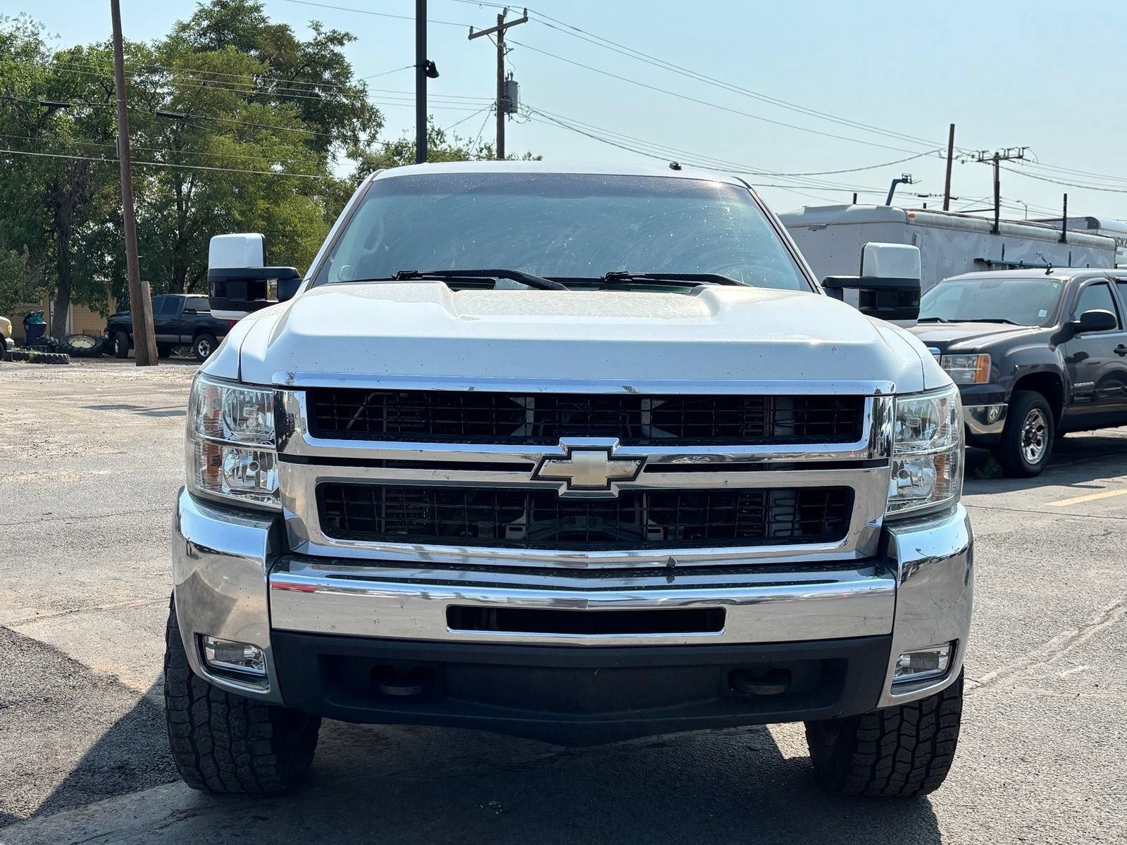 Used 2007 Chevrolet Silverado 2500 LT AWD/4WD image 2