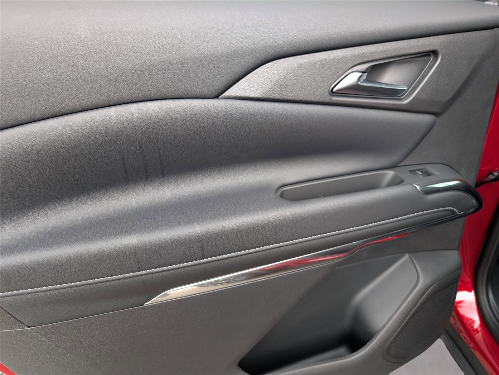 New 2026 Chevrolet Traverse LT w/ Sun and Wheel Package image 17