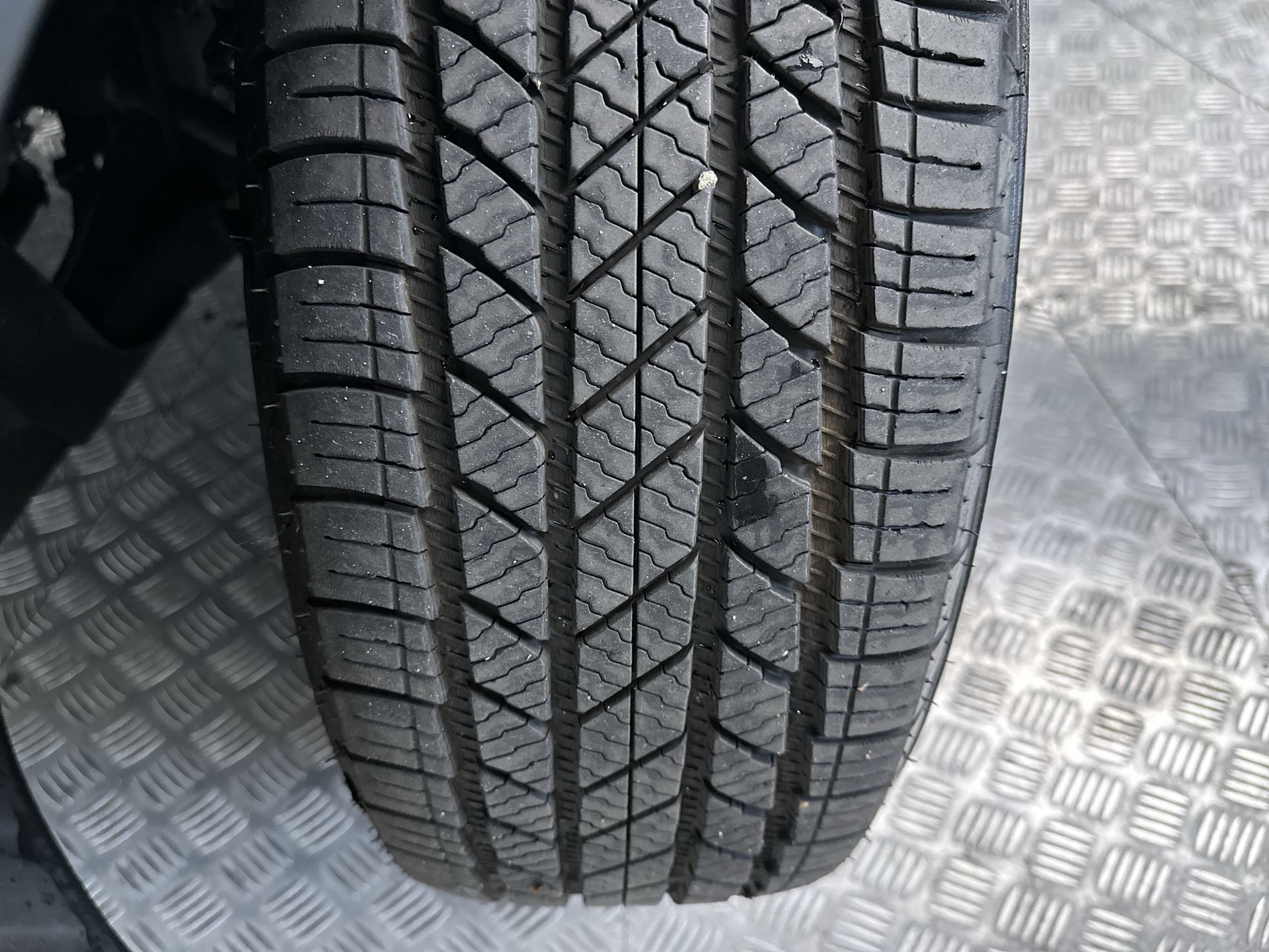 Used 2018 Honda CR-V LX image 25