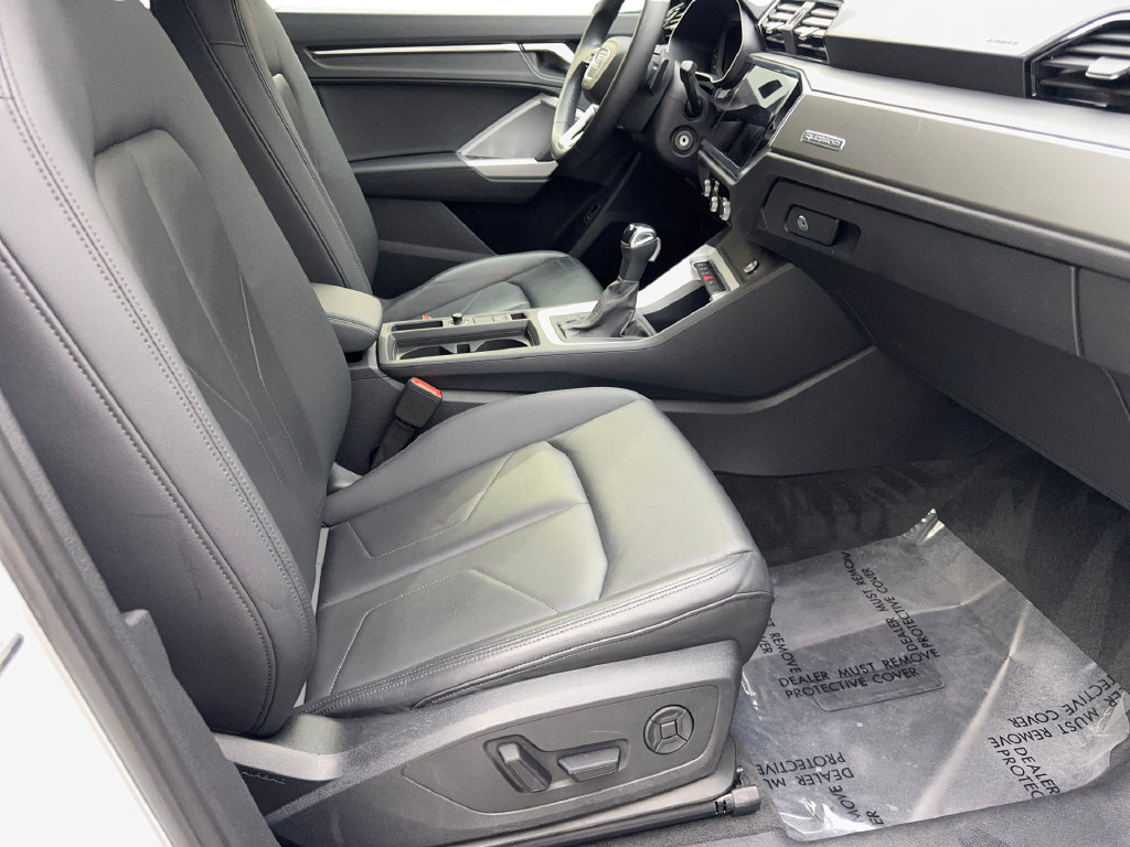 Used 2025 Audi Q3 2.0T Premium AWD/4WD image 47