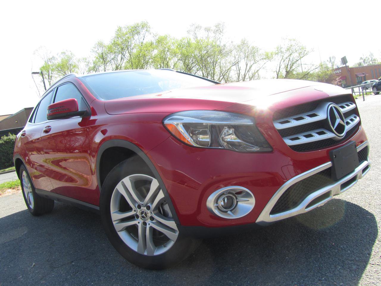 Used 2018 Mercedes-Benz GLA 250 4MATIC image 3