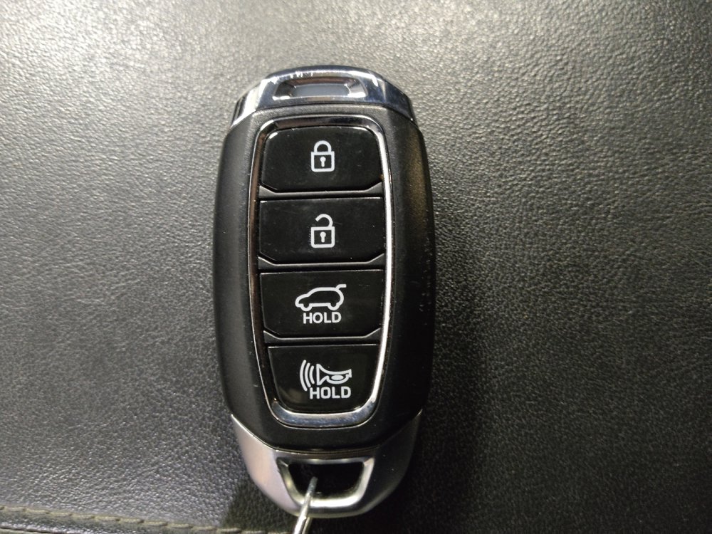 Used 2019 Hyundai Santa Fe Limited w/ Cargo Package image 32