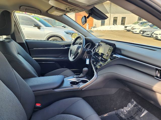Used 2024 Toyota Camry LE image 11