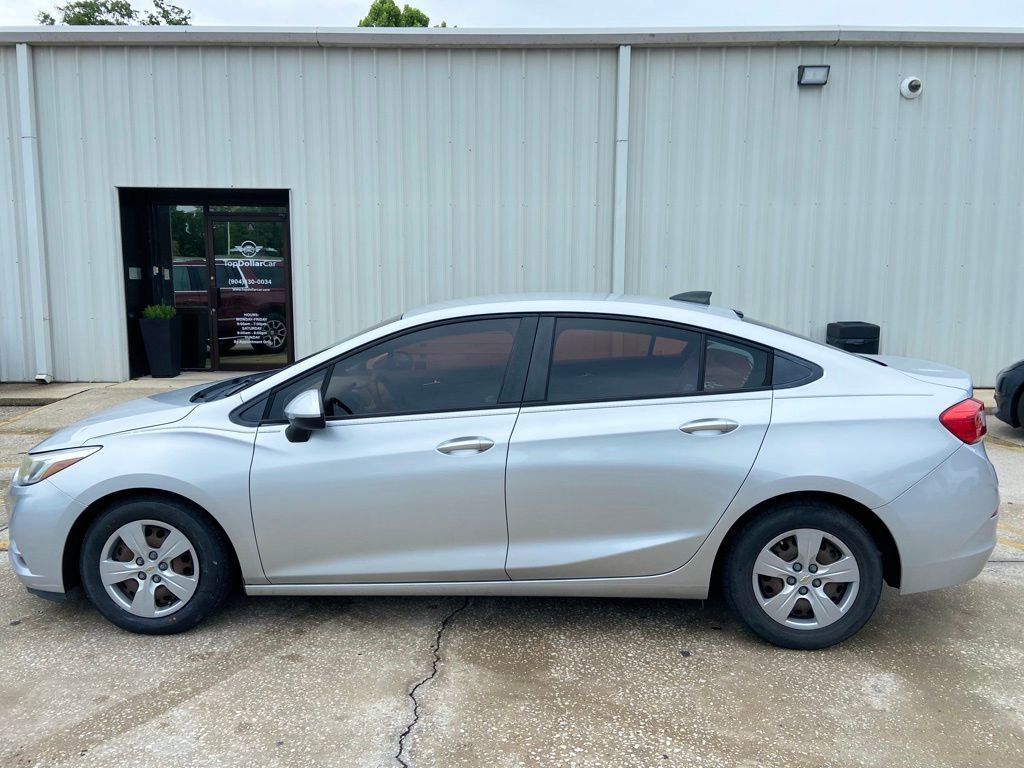 Used 2017 Chevrolet Cruze LS FWD image 2