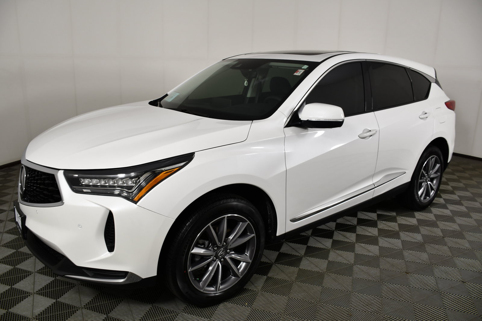 Certified 2024 Acura RDX w/ Technology Package AWD/4WD image 10