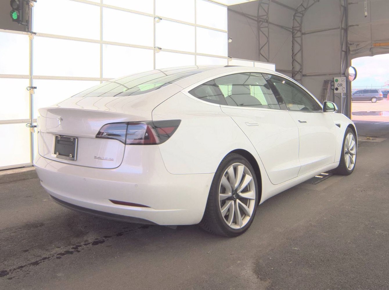Used 2019 Tesla Model 3 Long Range AWD/4WD image 4