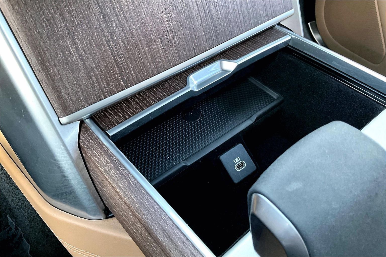 Used 2025 Land Rover Range Rover Long Wheelbase SE image 33