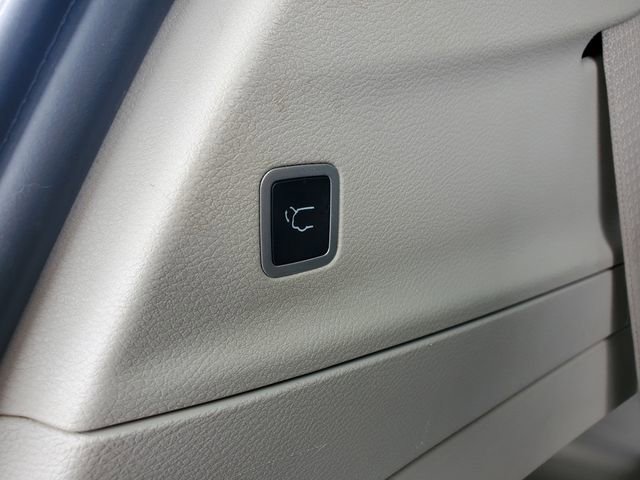 Certified 2024 Chrysler Pacifica Touring-L image 29