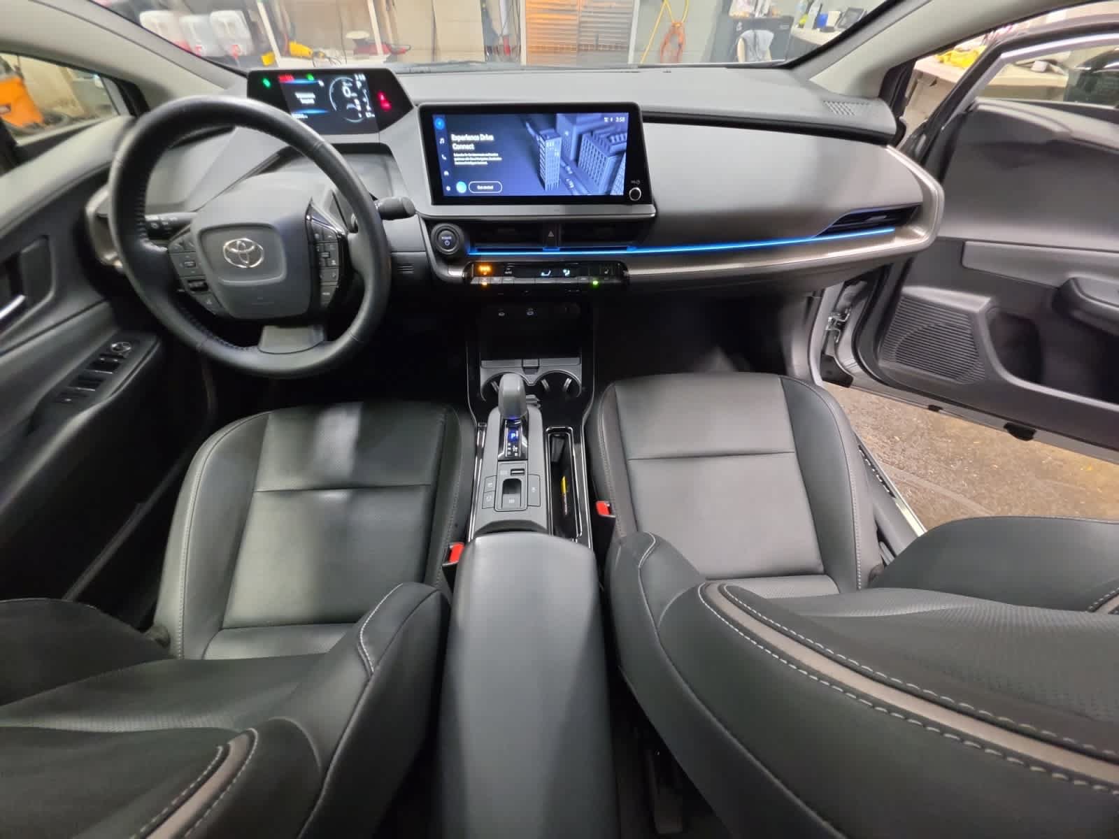 Used 2024 Toyota Prius XLE AWD/4WD image 23