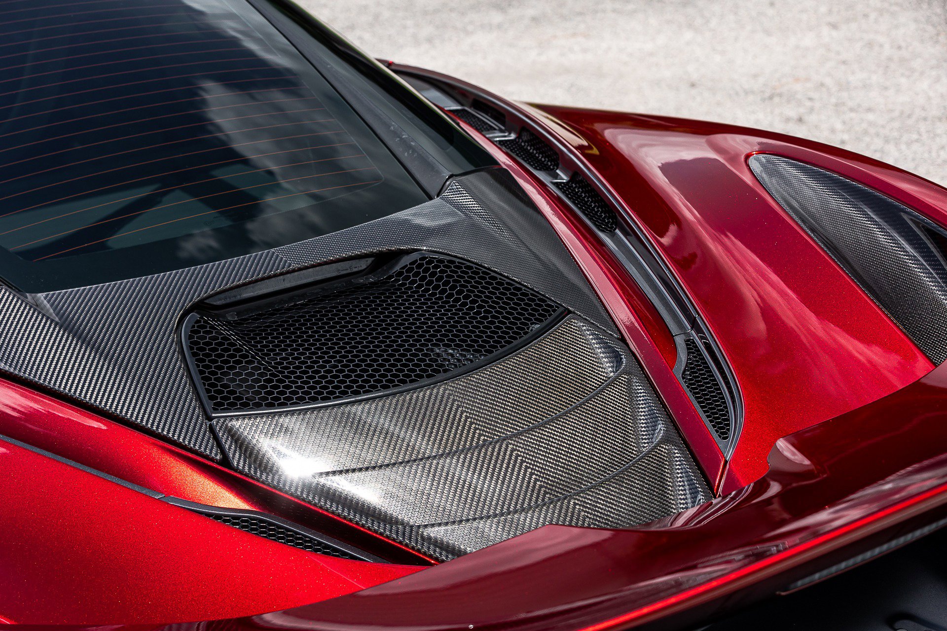 Used 2018 McLaren 720S Luxury RWD image 22