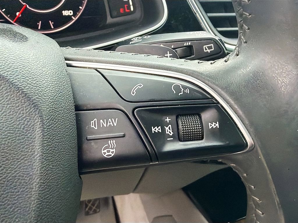 Used 2017 Audi Q7 3.0T Premium Plus w/ Premium Plus Package image 37